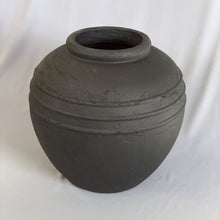 Black Urn